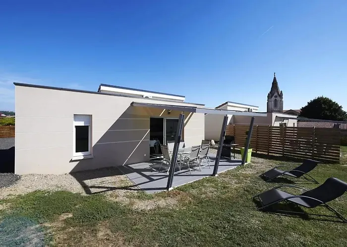 Maison Avec à Châteauneuf-de-galaure, 40 M²