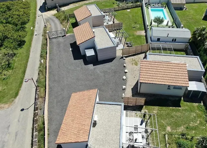 Maison Avec à Châteauneuf-de-galaure, 40 M² Hébergement de vacances